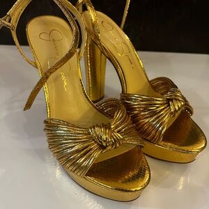 Jessica Simpson Immie Gold Heeel Size 7